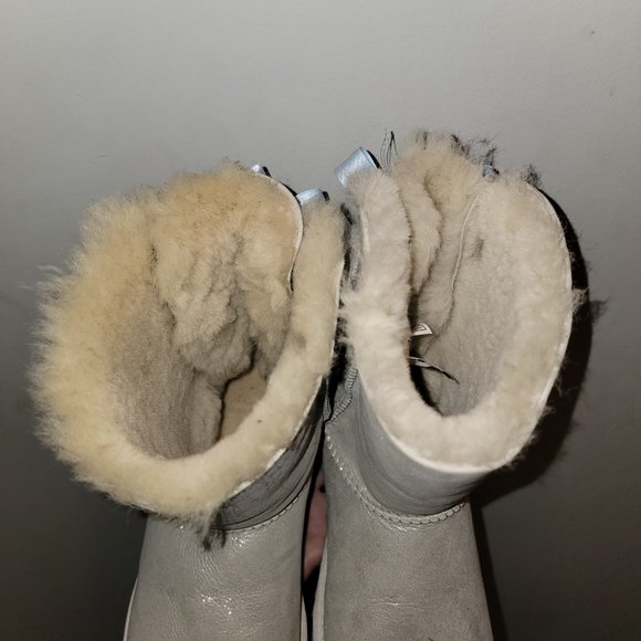 Size 7 Women's Wedding Bailey Bow Uggs - Picture 5 of 5